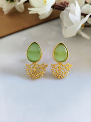 Stunning Golden Stud Earrings | Dynamic Jewelove