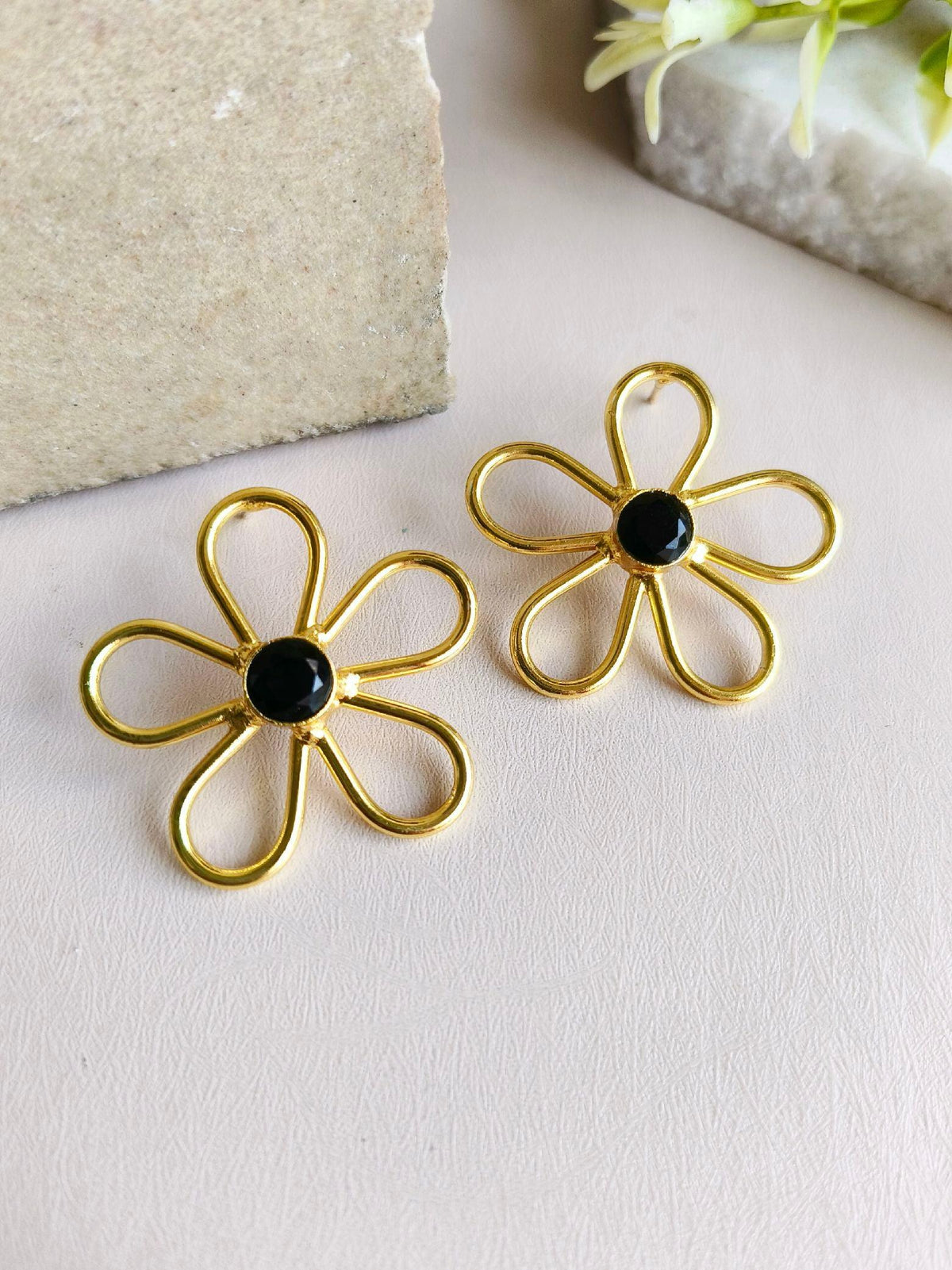 Floral Golden Stud Earrings | Dynamic Jewelove