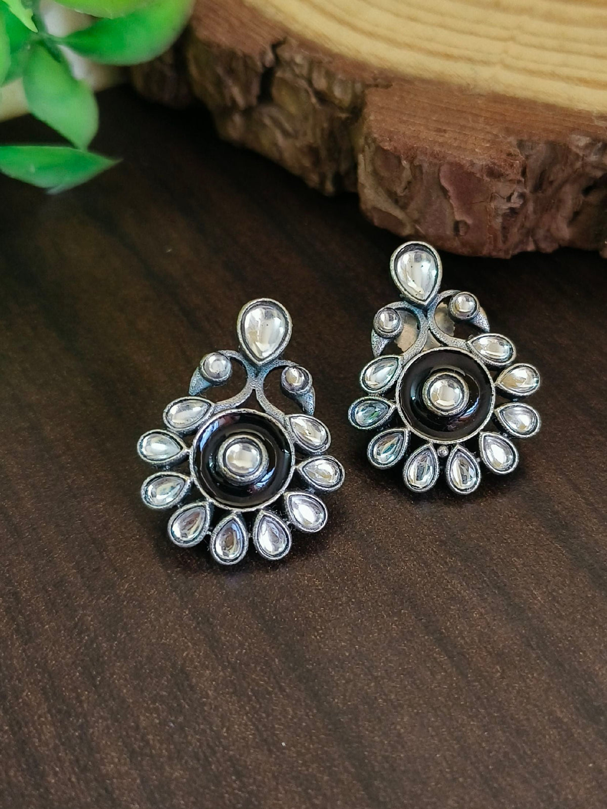 Oxidised Studs