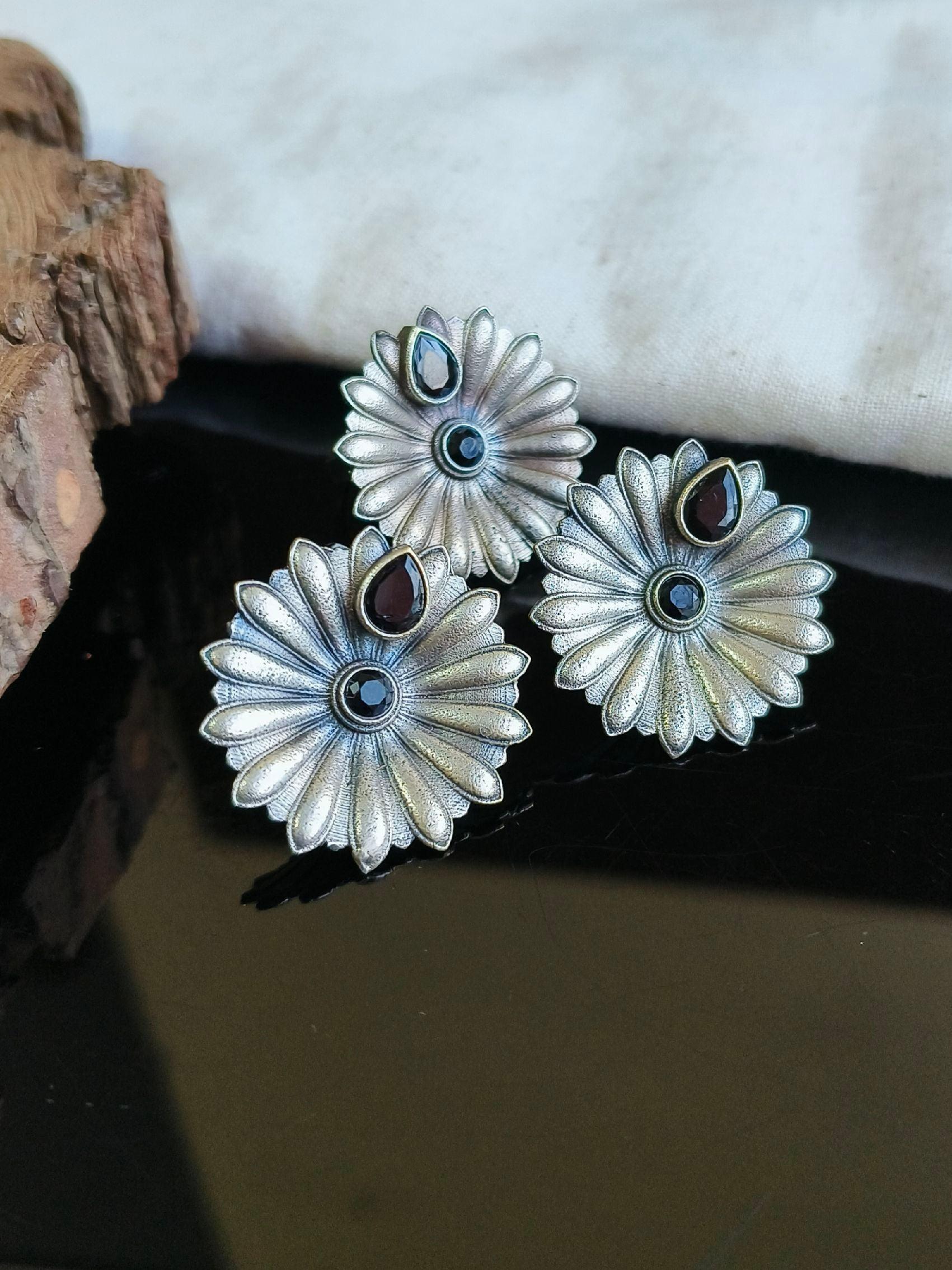 Oxidized Studs with Rings