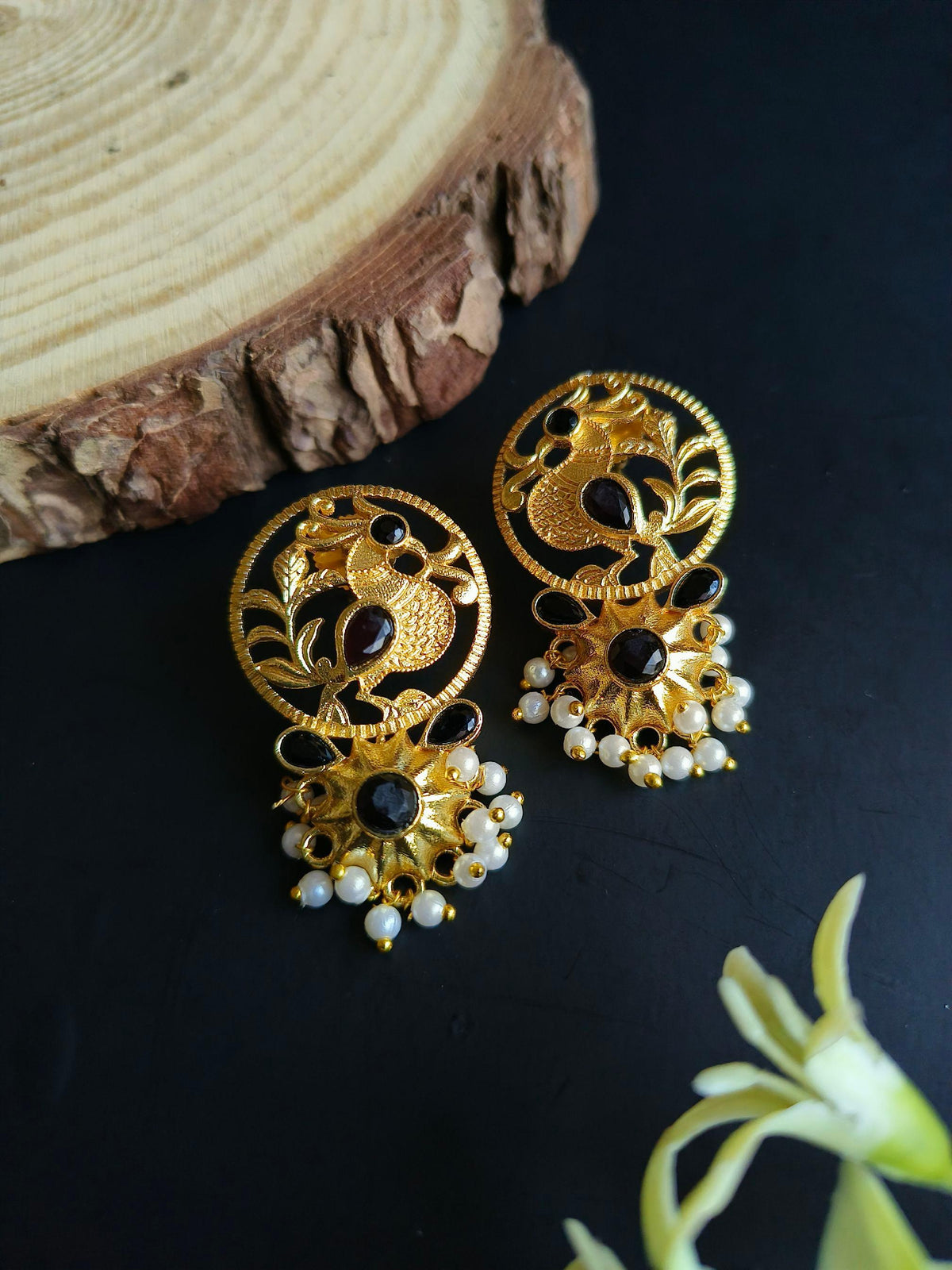 Royal Pearl Gold Earrings | Dynamic Jewelove