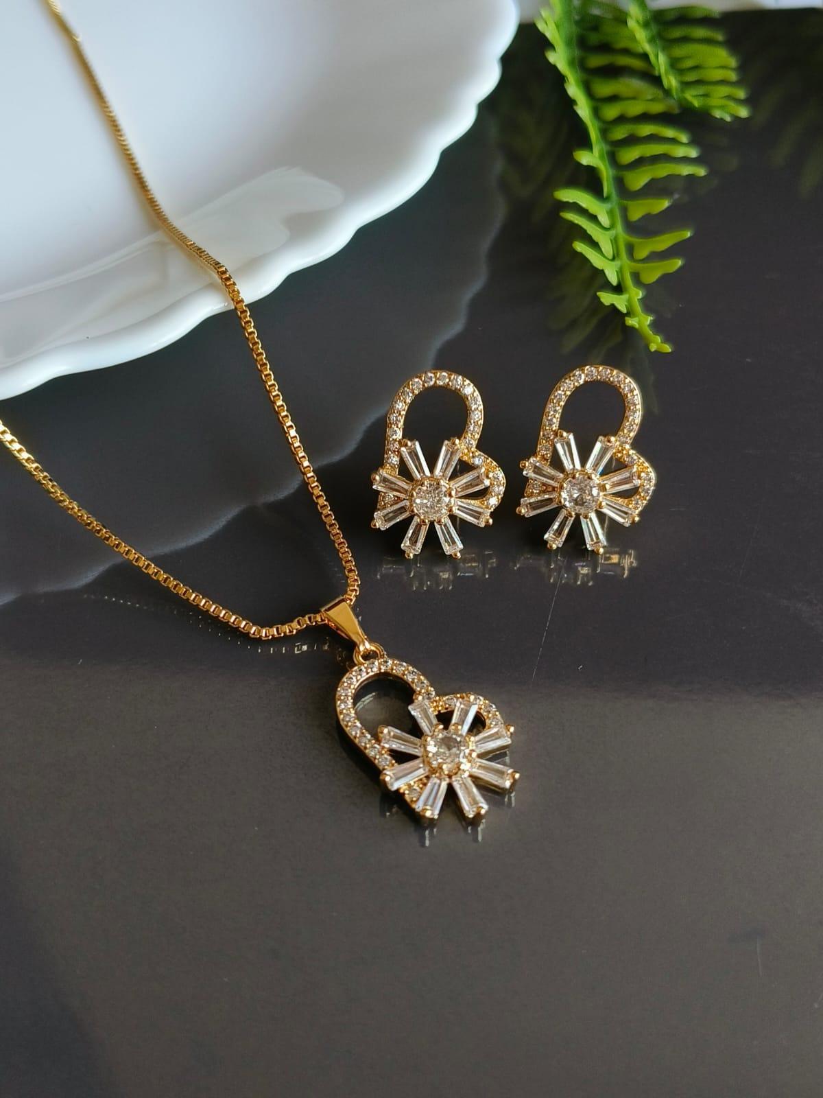 Golden Pendant set