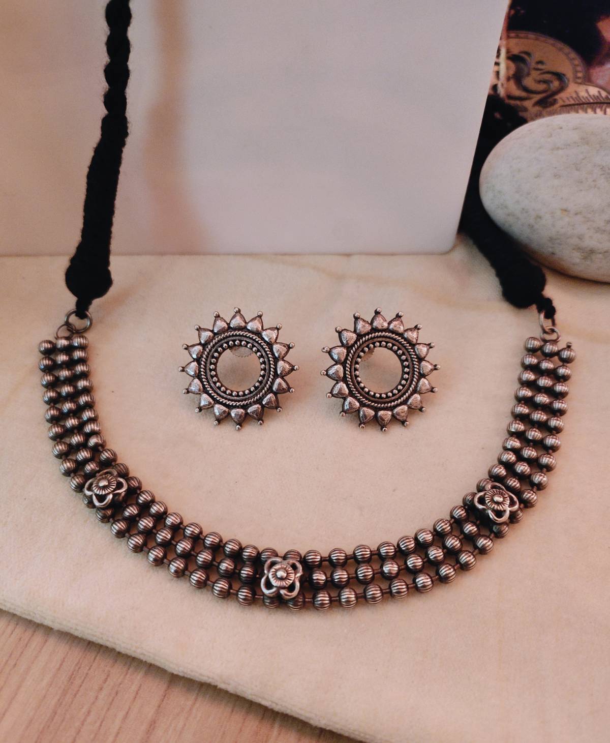 Oxidised Silver Sparkle Choker Set with Studs | Dynamic Jewelove