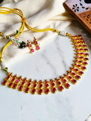 Elegant Traditional Golden Necklace Set with Timeless Design | Dynamic Jewelove