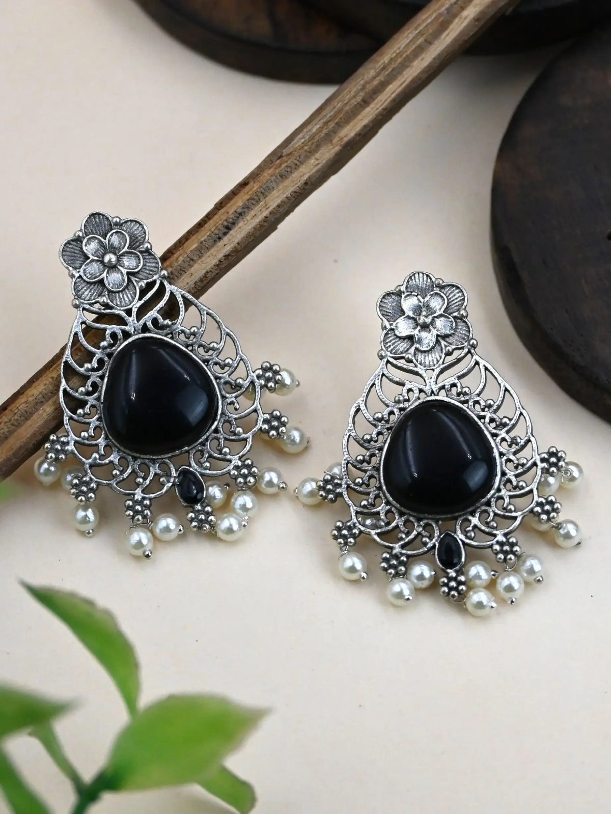 Monalisa Pearl Silver-Plated Oxidized Stud Earrings for Ethnic Wear | Dynamic Jewelove