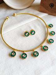 Handcrafted Gold-Plated Kundan Hasli Set with Stud Earrings | Dynamic Jewelove